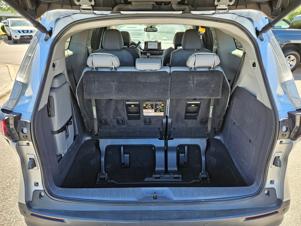 2022 Toyota Sienna XLE
