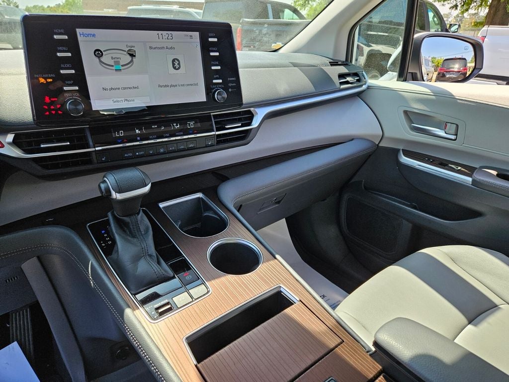 2022 Toyota Sienna XLE