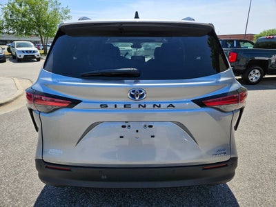 2022 Toyota Sienna XLE