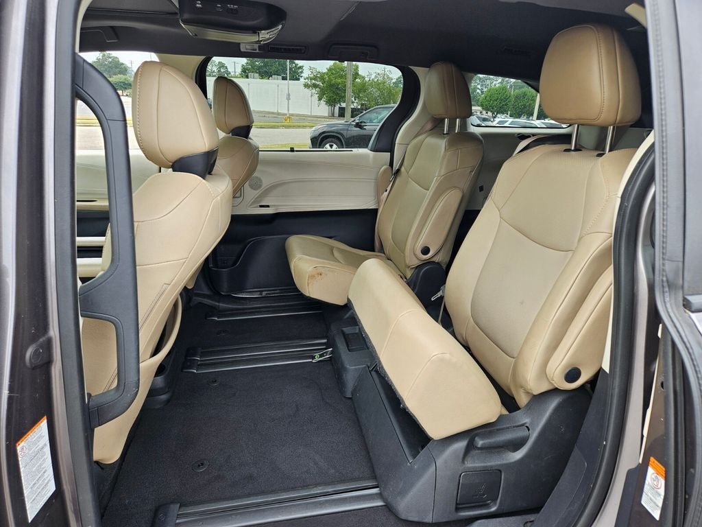 2021 Toyota Sienna XLE
