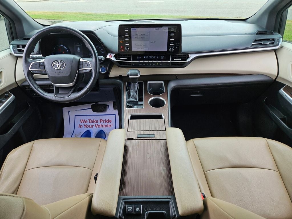2021 Toyota Sienna XLE