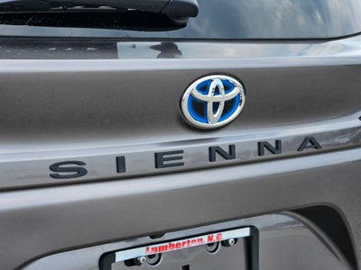2021 Toyota Sienna XLE