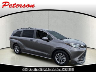 2021 Toyota Sienna XLE