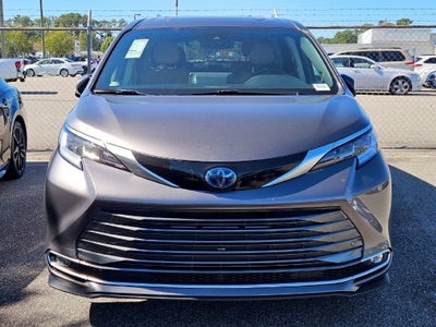 2021 Toyota Sienna Platinum