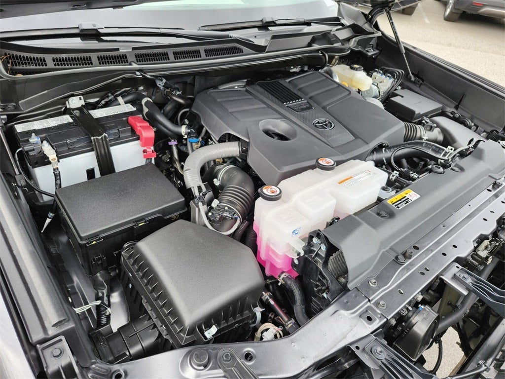 2025 Toyota Tundra SR5 4WD