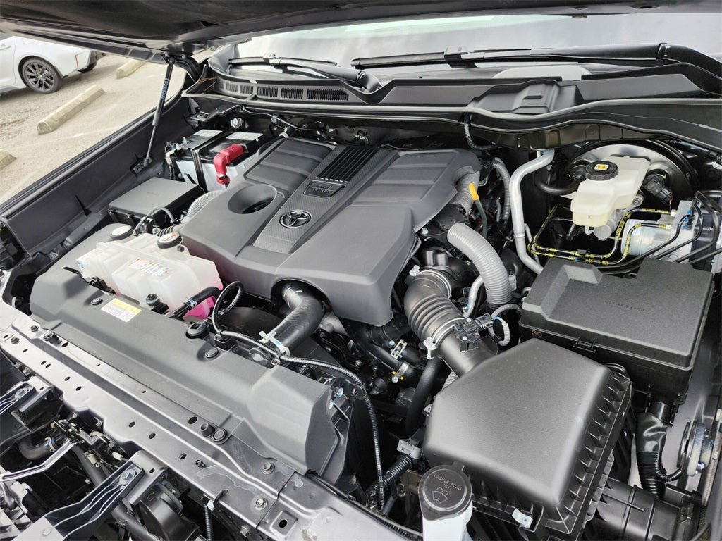 2025 Toyota Tundra SR5 4WD