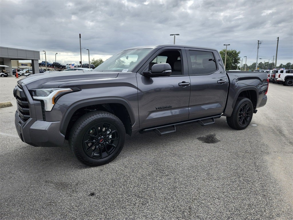 2025 Toyota Tundra SR5 4WD