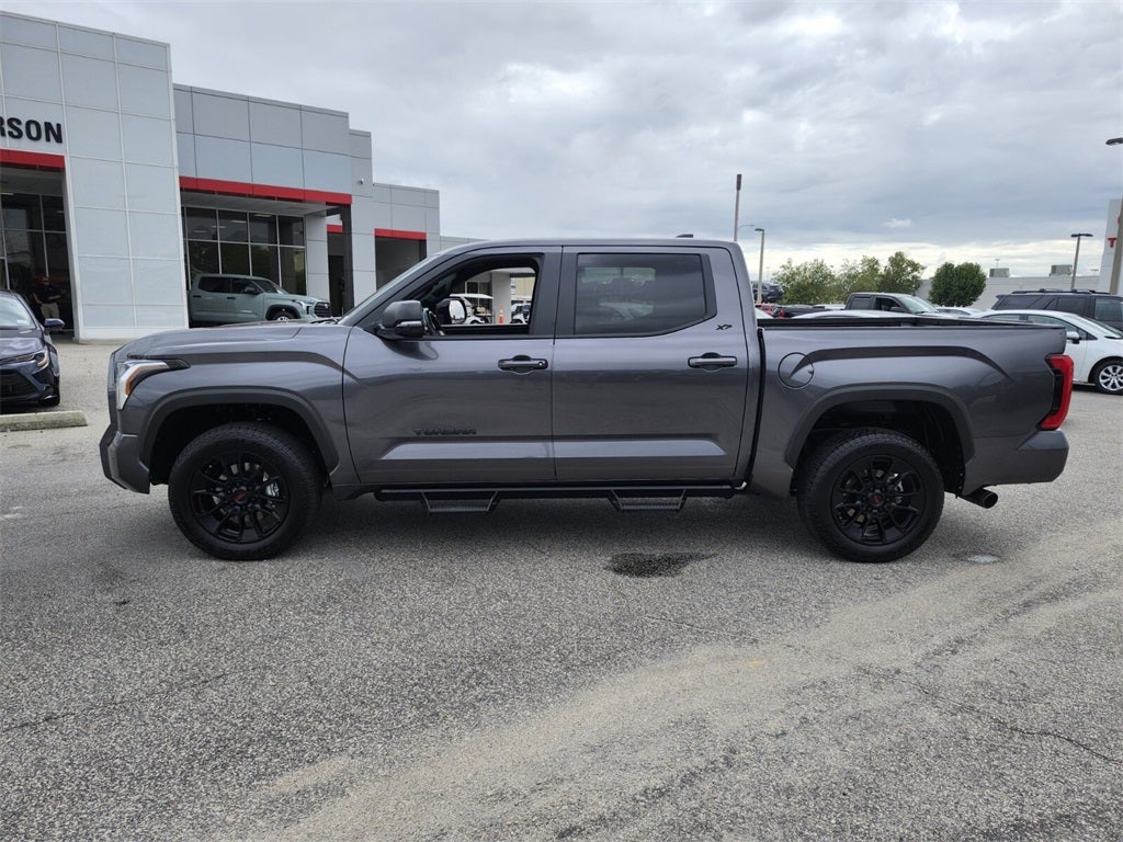2025 Toyota Tundra SR5 4WD