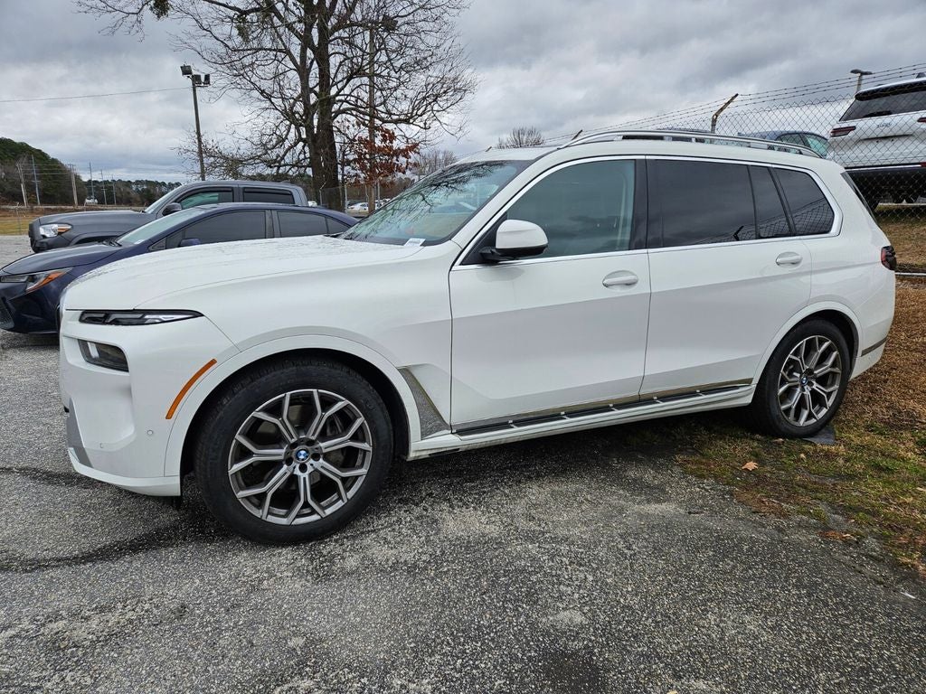 2025 BMW X7 xDrive40i