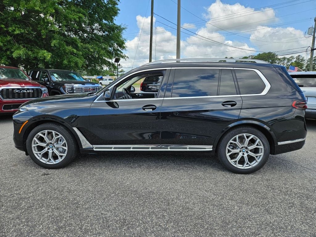 2025 BMW X7 xDrive40i