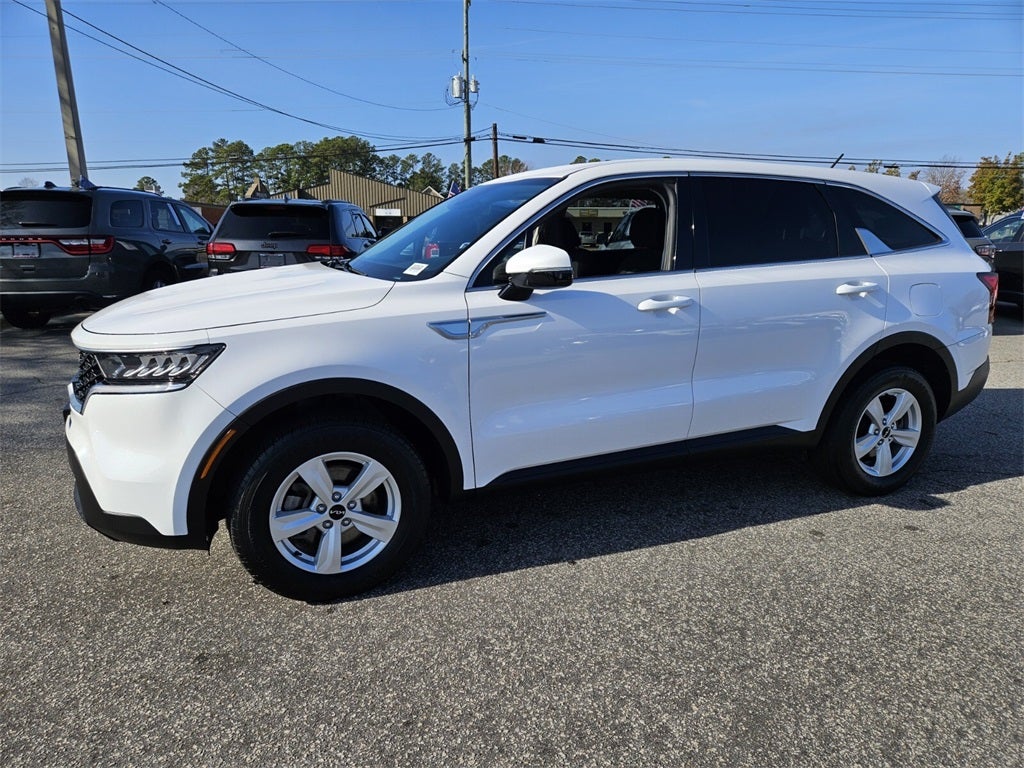 2022 Kia Sorento LX