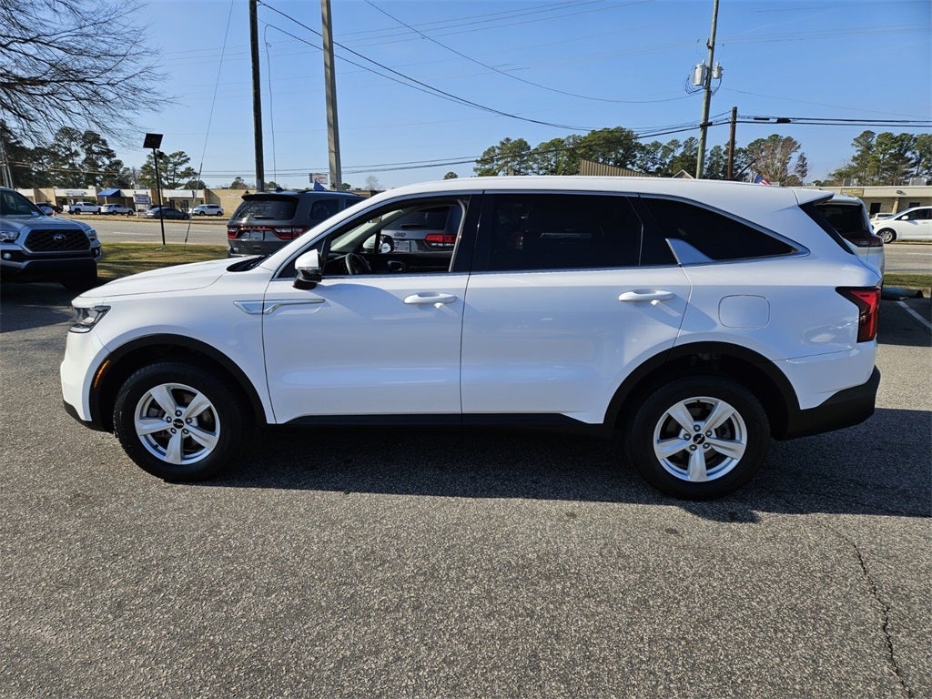 2022 Kia Sorento LX