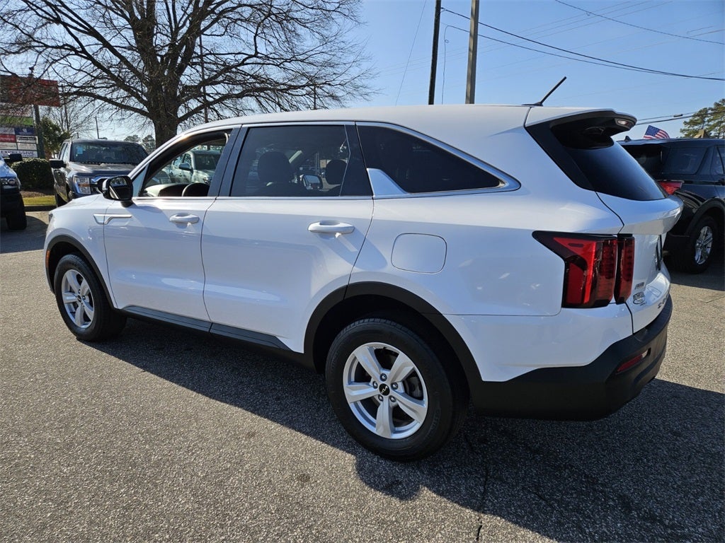 2022 Kia Sorento LX