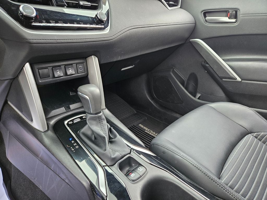 2025 Toyota Corolla Cross Hybrid Base