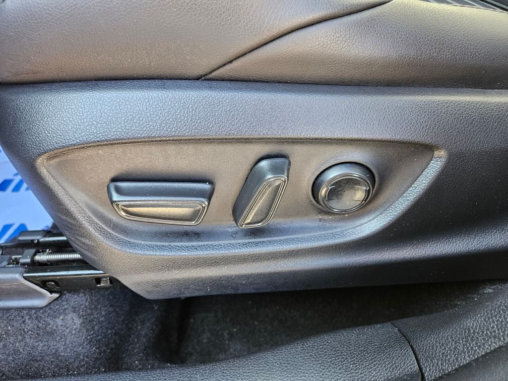 2025 Toyota Corolla Cross Hybrid XSE