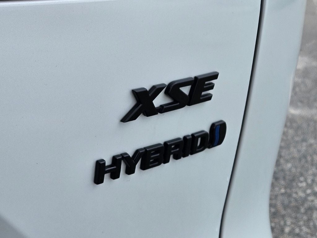 2024 Toyota Corolla Cross Hybrid XSE
