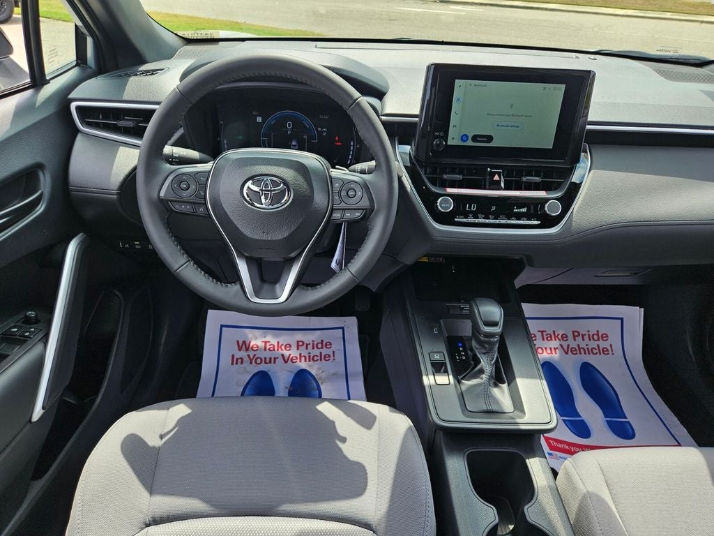 2026 Toyota Corolla Cross Hybrid SE