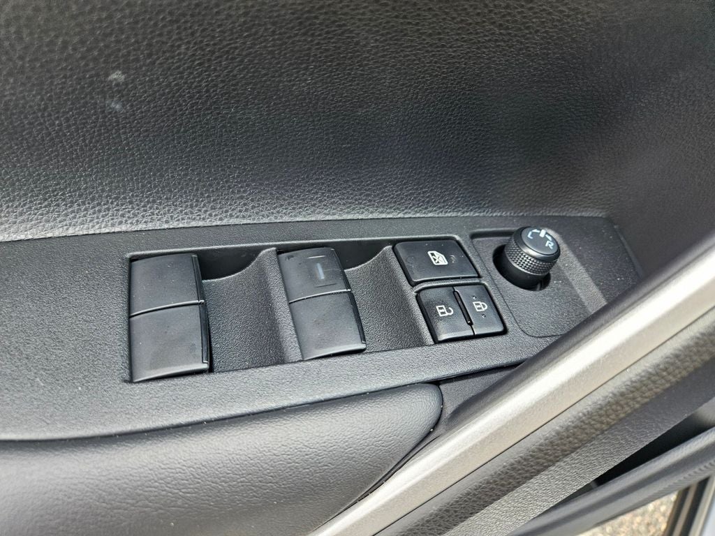 2026 Toyota Corolla Cross Hybrid SE