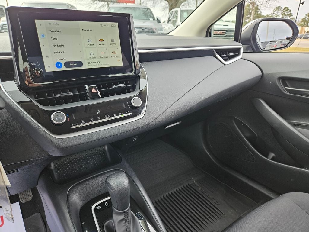 2025 Toyota Corolla Hybrid LE