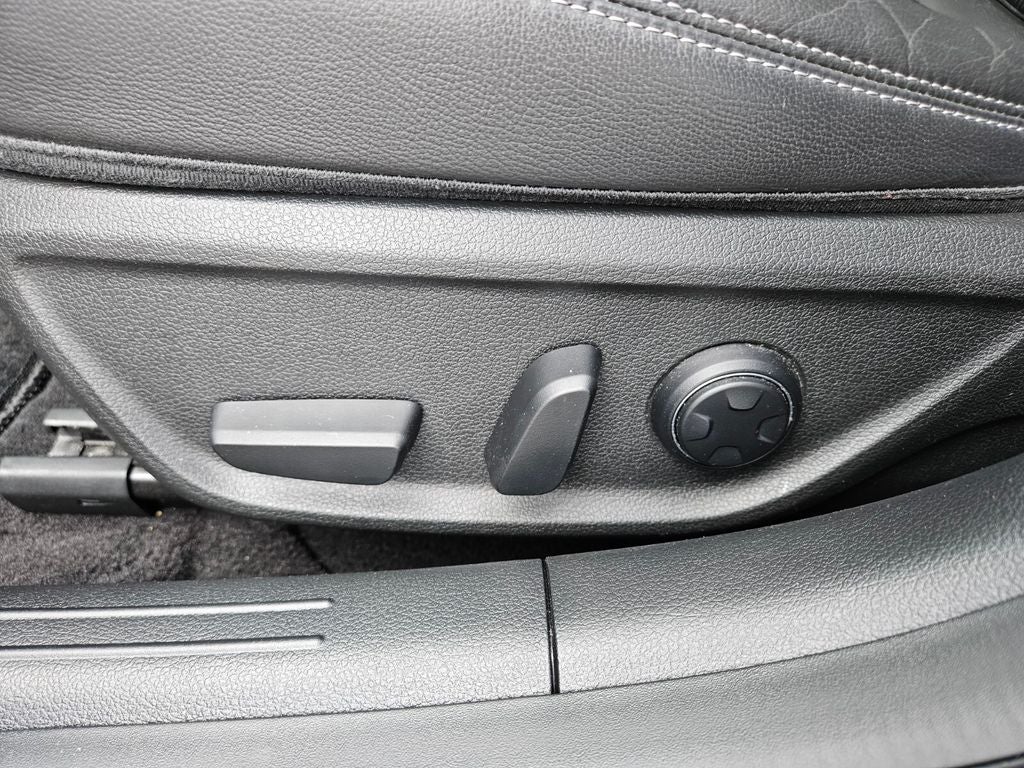 2025 Genesis G70 2.5T AWD