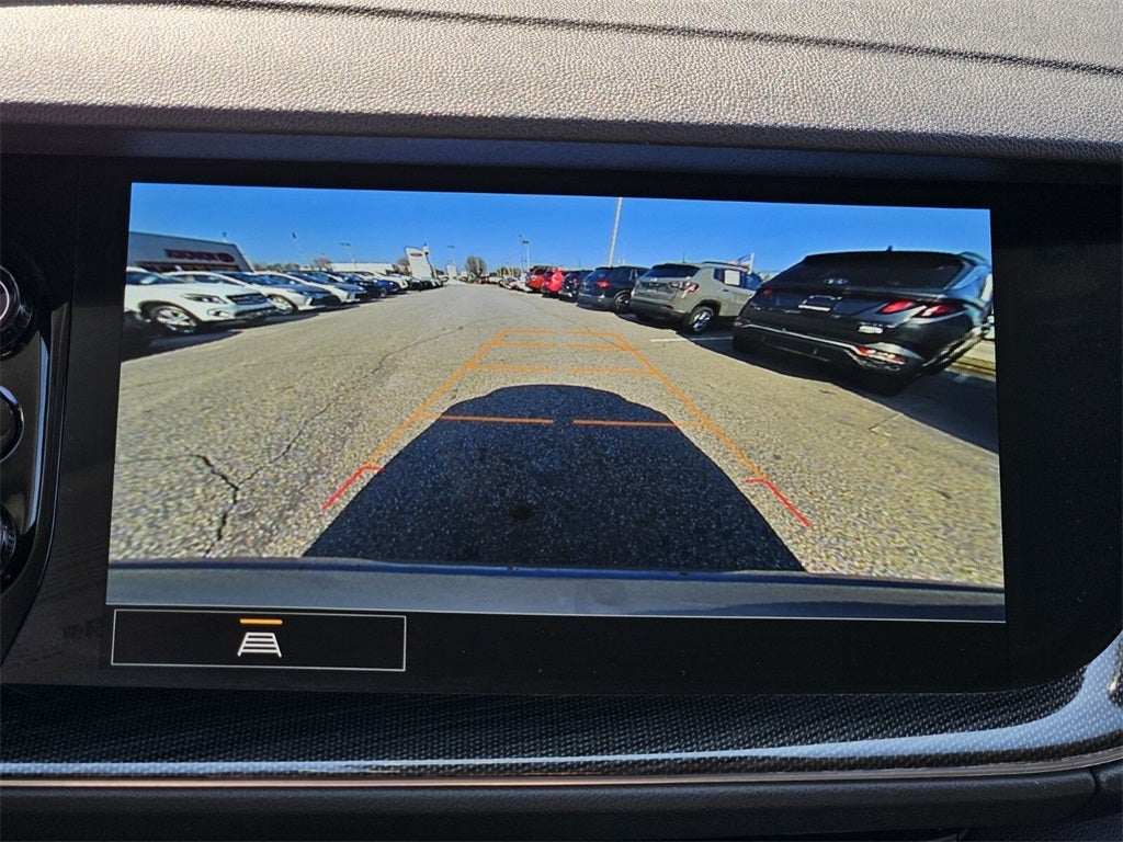 2023 Buick Envision Essence FWD