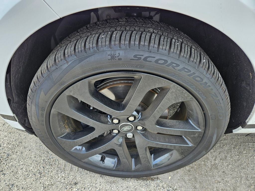 2026 Land Rover Range Rover Evoque Dynamic SE