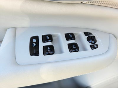 2024 Volvo XC90 B6 Plus Bright Theme 7-Seater